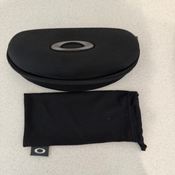 Oakley Flak 2.0XL High Performance Sunglasses- Men's- Worn 4x! - Picture 6 of 7